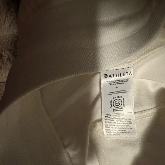 Athleta Farallon Midi Shorts - Picture 7 of 7